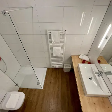 Busses Guesthouse-2